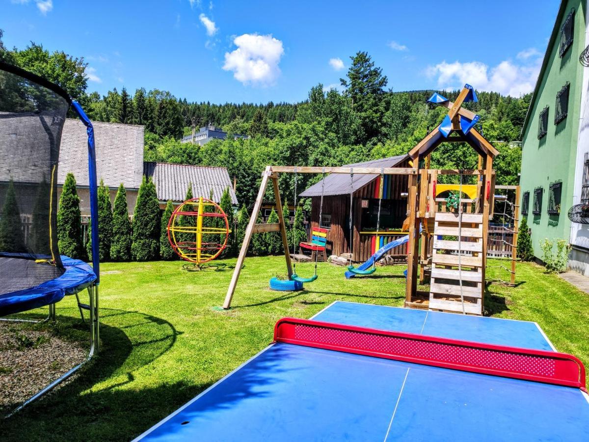 Apartmanovy Dum Pastak Лоучна-над-Десноу Экстерьер фото