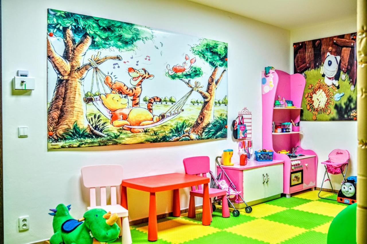 Apartmanovy Dum Pastak Лоучна-над-Десноу Экстерьер фото