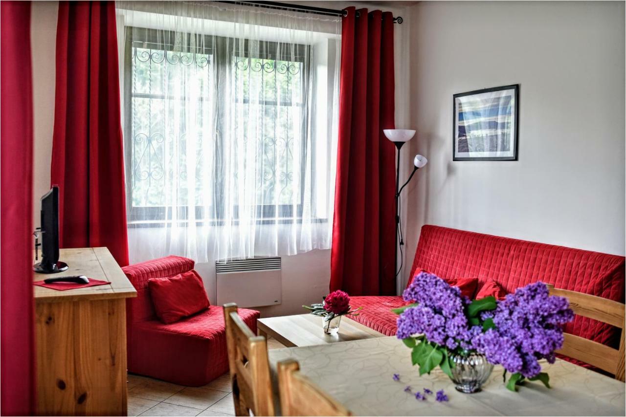 Apartmanovy Dum Pastak Лоучна-над-Десноу Экстерьер фото