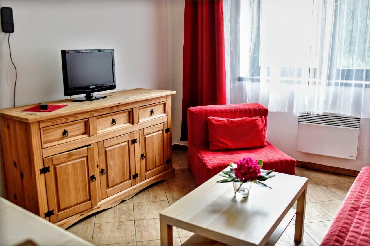 Apartmanovy Dum Pastak Лоучна-над-Десноу Экстерьер фото